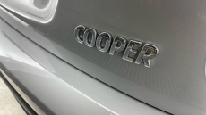 MINI Hatchback 1.5 Cooper Classic 3dr Auto Petrol Hatchback